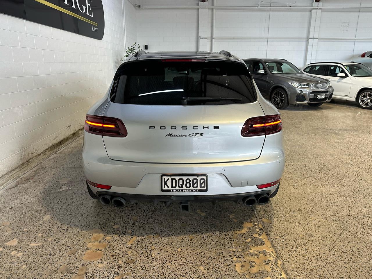 2016 Porsche Macan