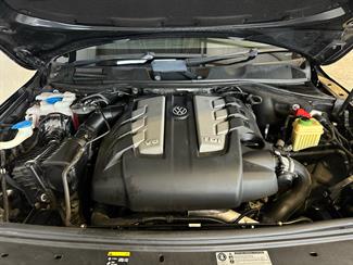 2014 Volkswagen Touareg - Thumbnail