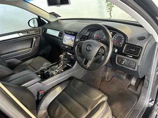 2014 Volkswagen Touareg - Thumbnail