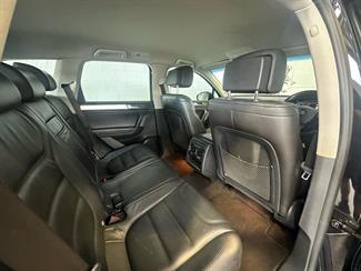 2014 Volkswagen Touareg - Thumbnail