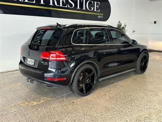 2014 Volkswagen Touareg - Thumbnail