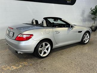 2011 Mercedes-Benz SLK 200 - Thumbnail
