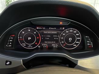 2016 Audi Q7 - Thumbnail