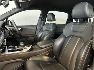 2016 Audi Q7 - Thumbnail