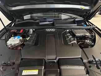 2016 Audi Q7 - Thumbnail
