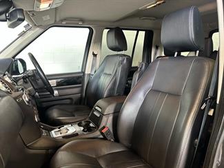 2015 Land Rover Discovery - Thumbnail