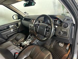 2015 Land Rover Discovery - Thumbnail