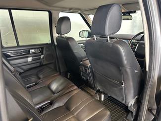 2015 Land Rover Discovery - Thumbnail