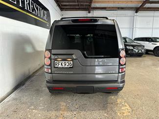 2015 Land Rover Discovery - Thumbnail