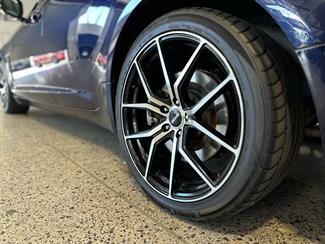 2014 Jaguar XF - Thumbnail