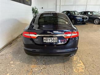 2014 Jaguar XF - Thumbnail
