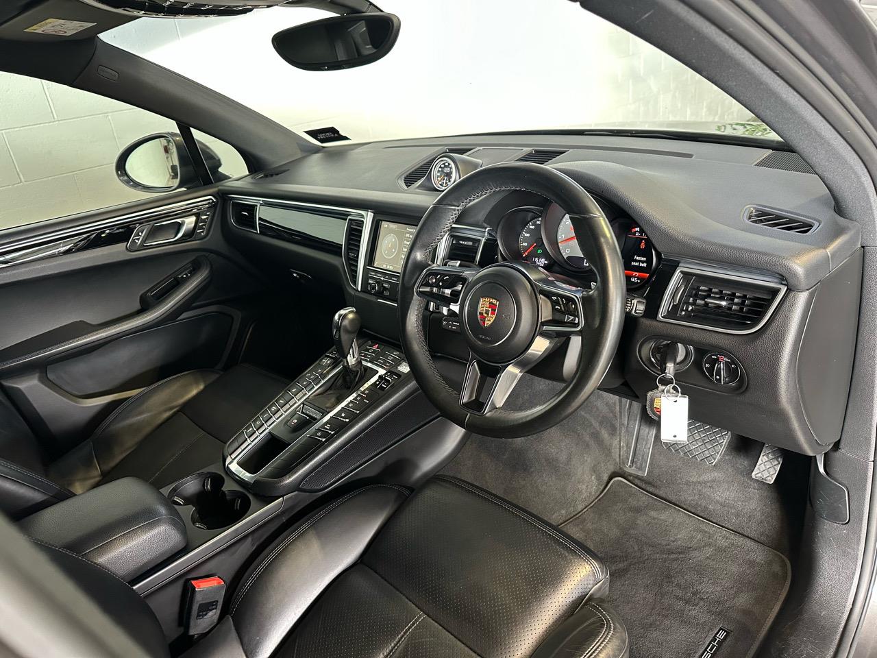 2015 Porsche Macan