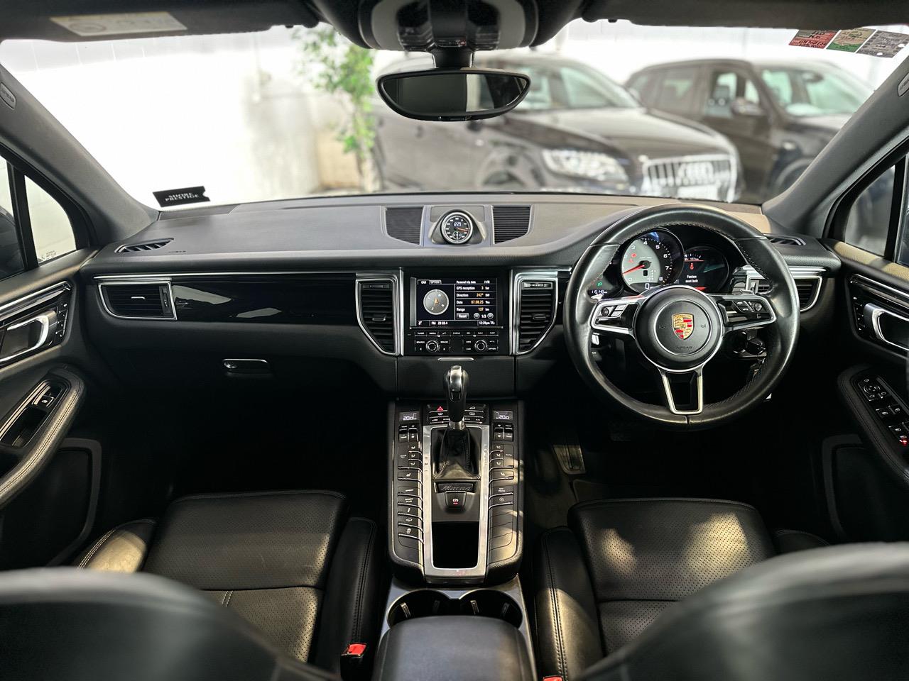 2015 Porsche Macan