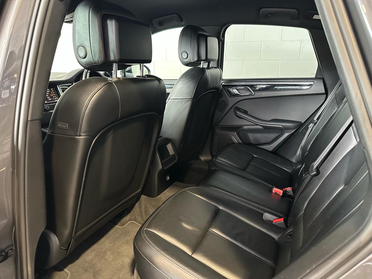 2015 Porsche Macan