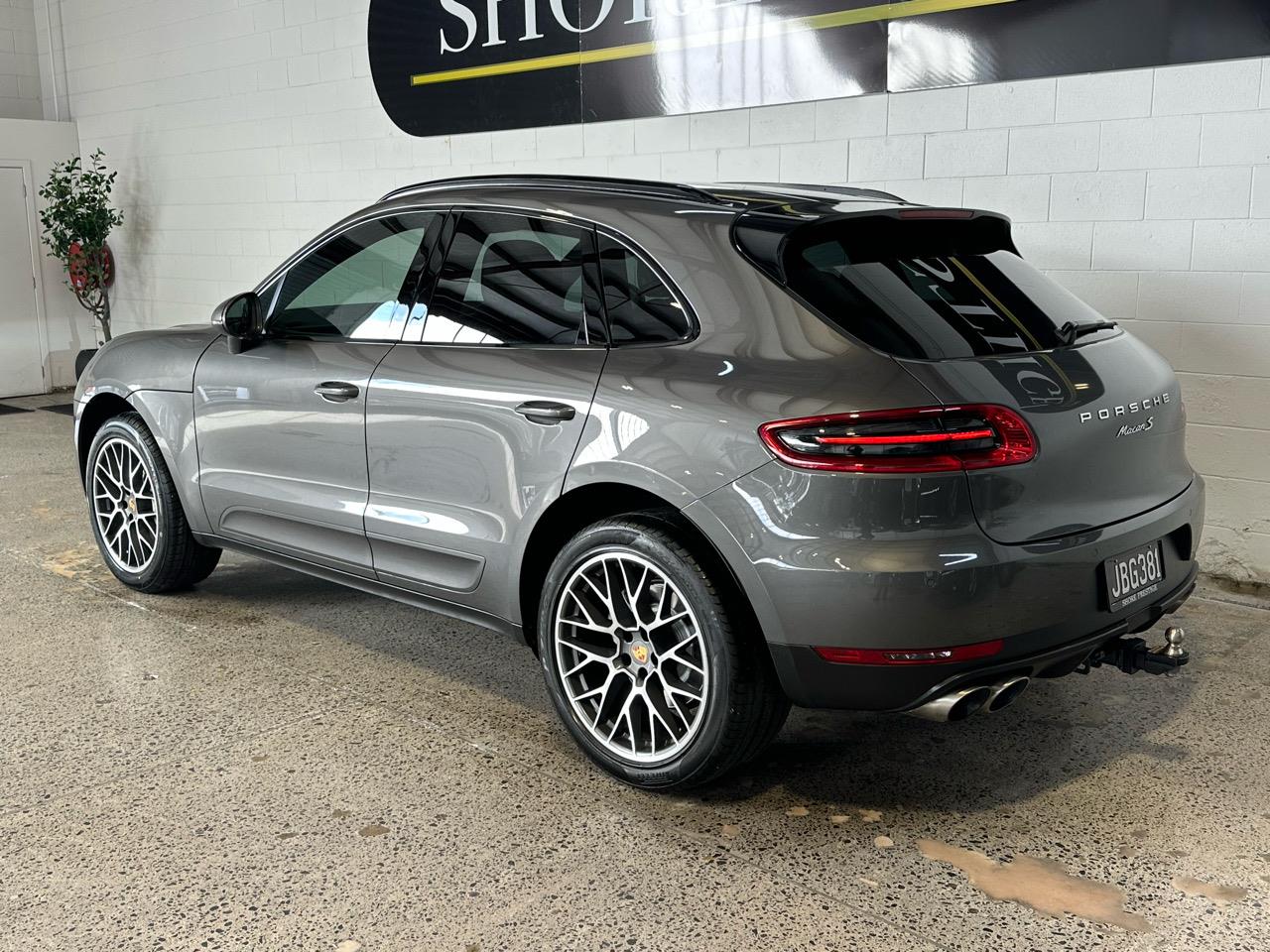2015 Porsche Macan