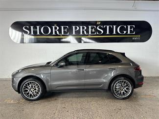 2015 Porsche Macan - Thumbnail