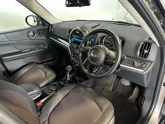 2017 Mini Countryman - Thumbnail