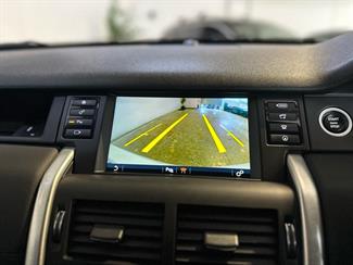 2016 Land Rover Discovery Sport - Thumbnail