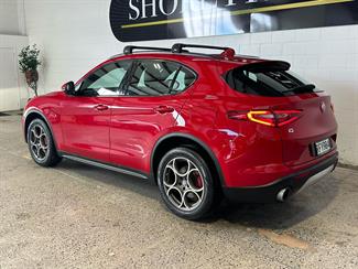 2018 Alfa Romeo Stelvio - Thumbnail