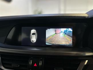 2018 Alfa Romeo Stelvio - Thumbnail