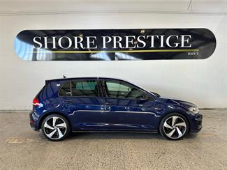 2018 Volkswagen Golf - Thumbnail