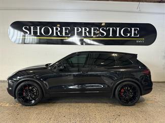 2011 Porsche Cayenne - Thumbnail