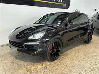 2011 Porsche Cayenne - Thumbnail