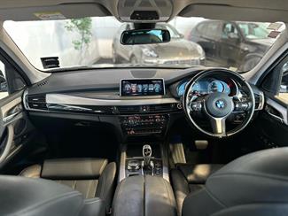 2017 BMW X5 - Thumbnail