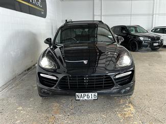 2013 Porsche Cayenne - Thumbnail