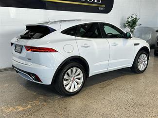 2018 Jaguar E-Pace - Thumbnail