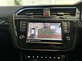 2016 Volkswagen Tiguan - Thumbnail