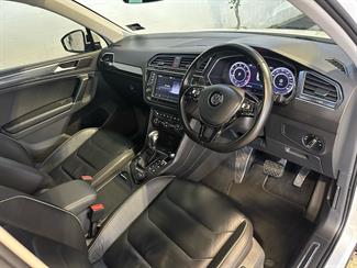 2016 Volkswagen Tiguan - Thumbnail