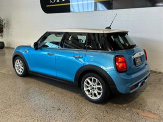 2016 Mini Cooper - Thumbnail