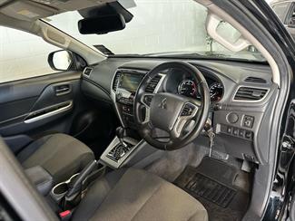 2023 Mitsubishi Triton - Thumbnail