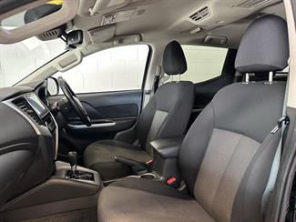 2023 Mitsubishi Triton - Thumbnail