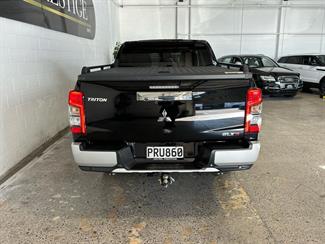 2023 Mitsubishi Triton - Thumbnail