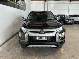 2023 Mitsubishi Triton - Thumbnail