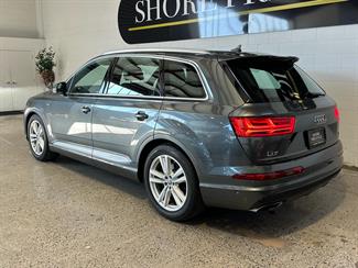 2018 Audi Q7 - Thumbnail