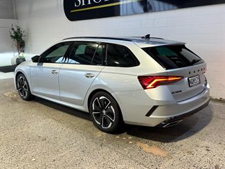 2021 Skoda Octavia - Thumbnail