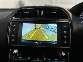 2016 Jaguar XE - Thumbnail