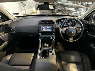 2016 Jaguar XE - Thumbnail