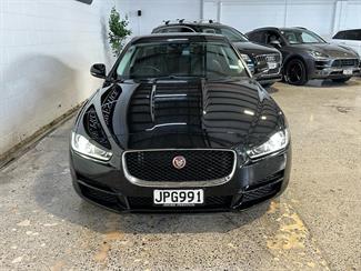 2016 Jaguar XE - Thumbnail