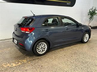 2018 Kia Rio - Thumbnail