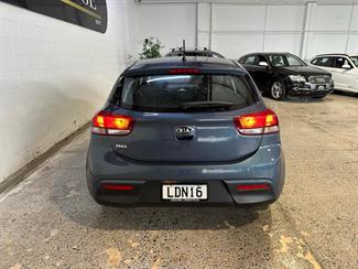 2018 Kia Rio - Thumbnail