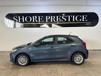 2018 Kia Rio - Thumbnail