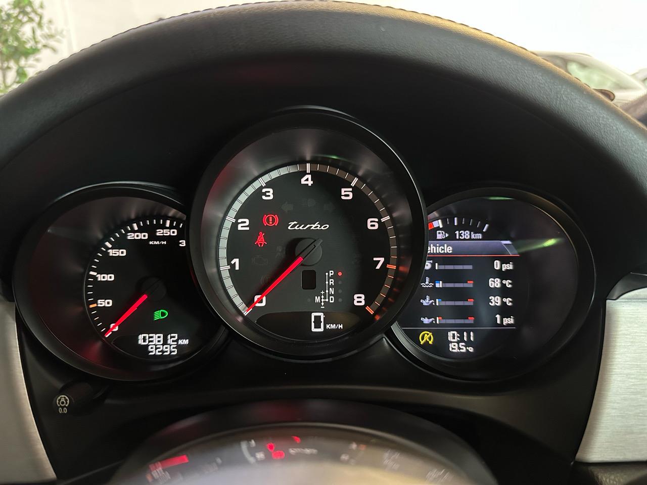 2014 Porsche Macan