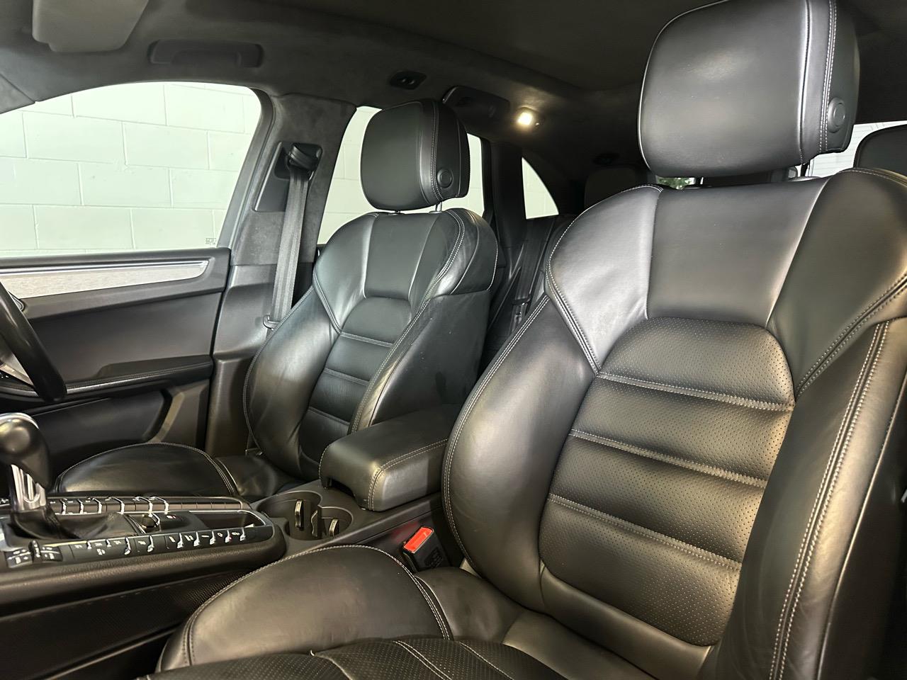 2014 Porsche Macan