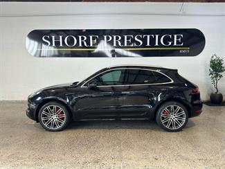 2014 Porsche Macan - Thumbnail